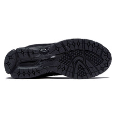 New Balance 2002R Shoes - Black/Black Metallic