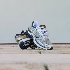Mens Saucony ProGrid Omni 9 (Silver/Gold)