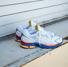 Mens Saucony ProGrid Triumph 4 Galaxy (White/Multi)