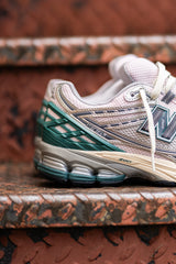 Mens New Balance 1906R (Grey/Pink) - M1906RET