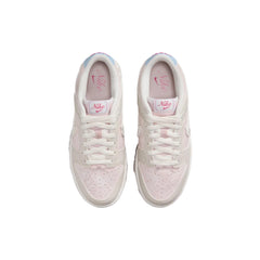 Dunk Low 'Valentine's Day' Women's (2026)
