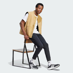 Men's Essentials Fleece 3-Stripes Tapered Cuff Pants