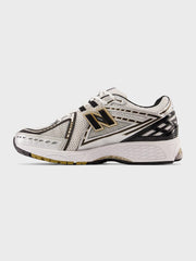 New Balance 1906 Sneakers | Metallic Silver/Metallic Gold