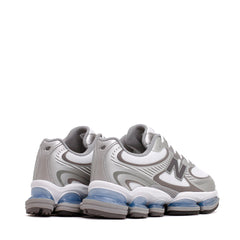 New Balance Unisex Abzorb 2000 White Silver Metallic Core U2000AA