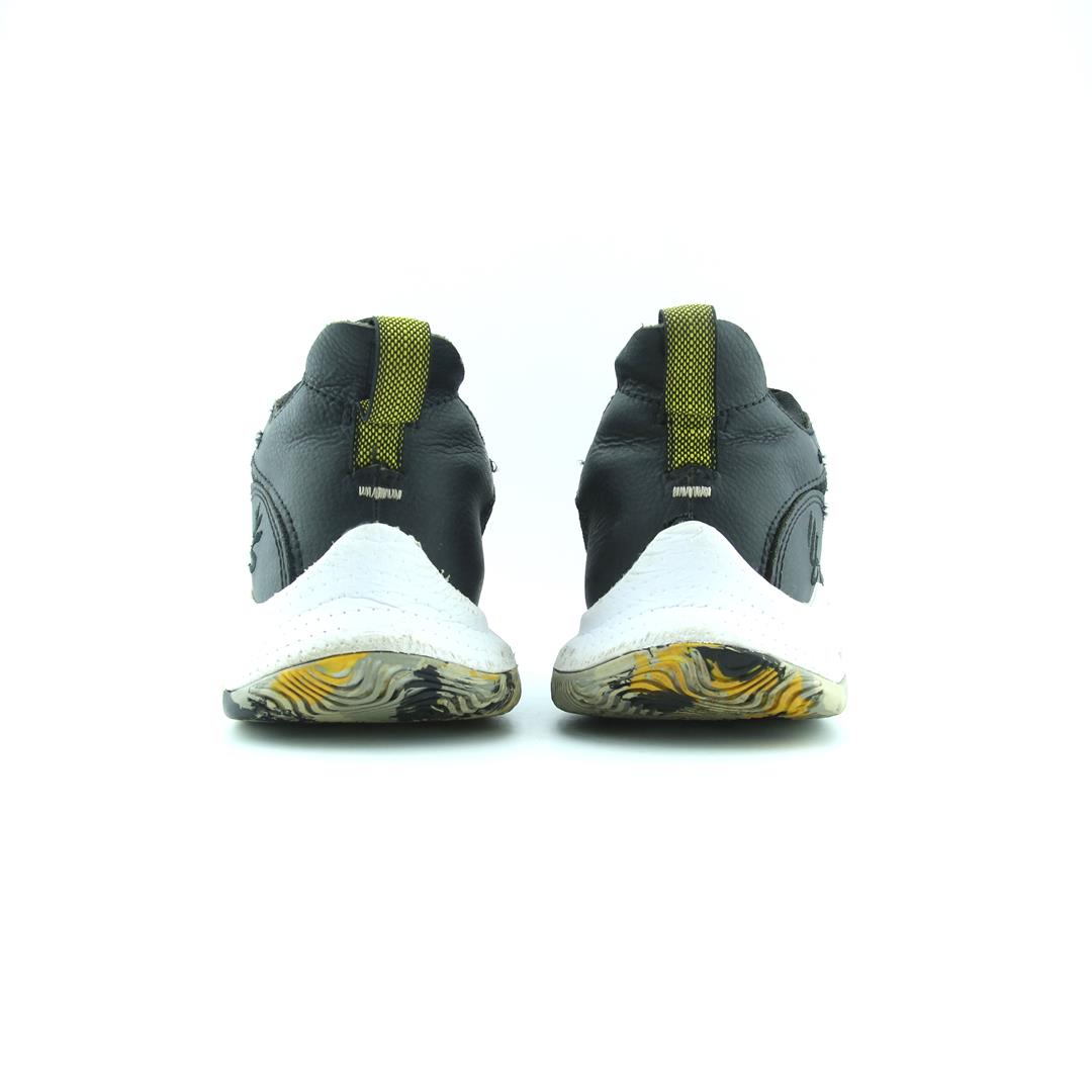 CURRY 3Z5