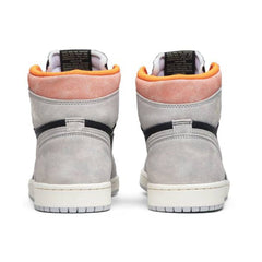 NIKE AIR JORDAN1 HYPER CRIMSON -