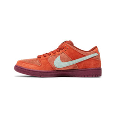 SB Dunk Low 'Mystic Red Rosewood' (2023)