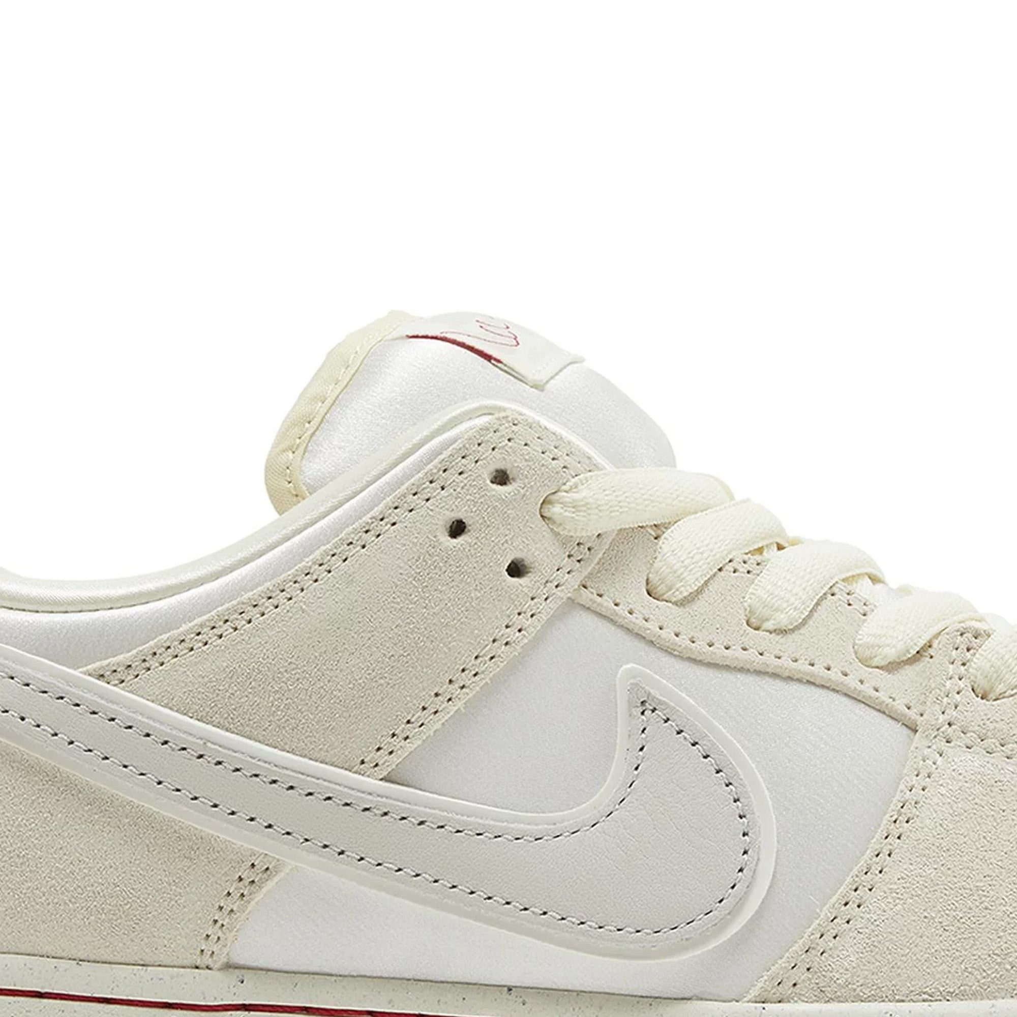 SB Dunk Low 'City Of Love Light Bone' (2024)