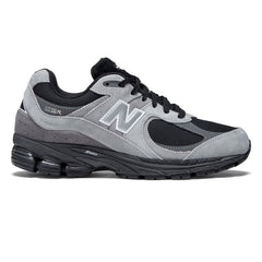 New Balance 2002R Shoes - Black/Silver Metallic