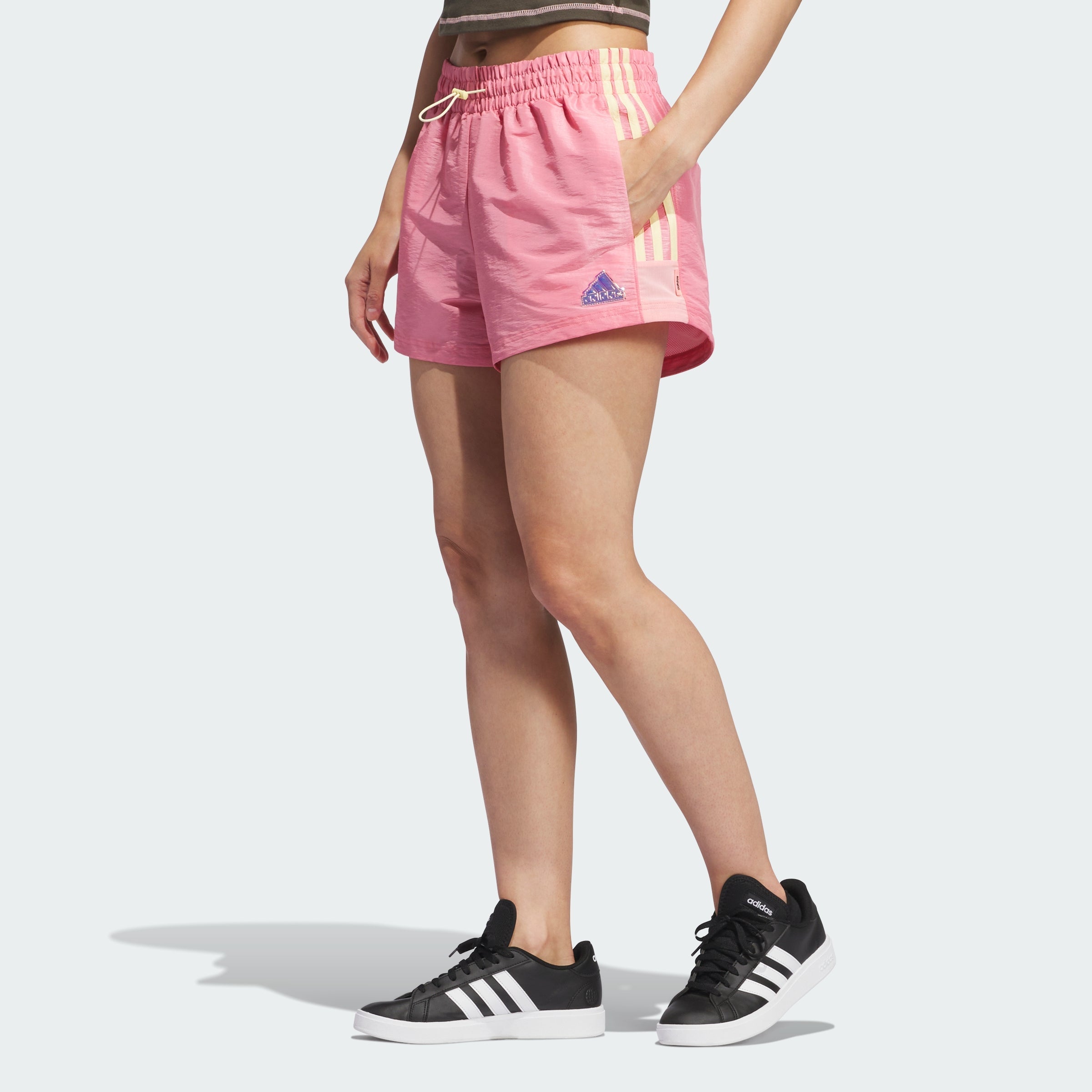 Women's Sunglass Pack Woven Shorts
