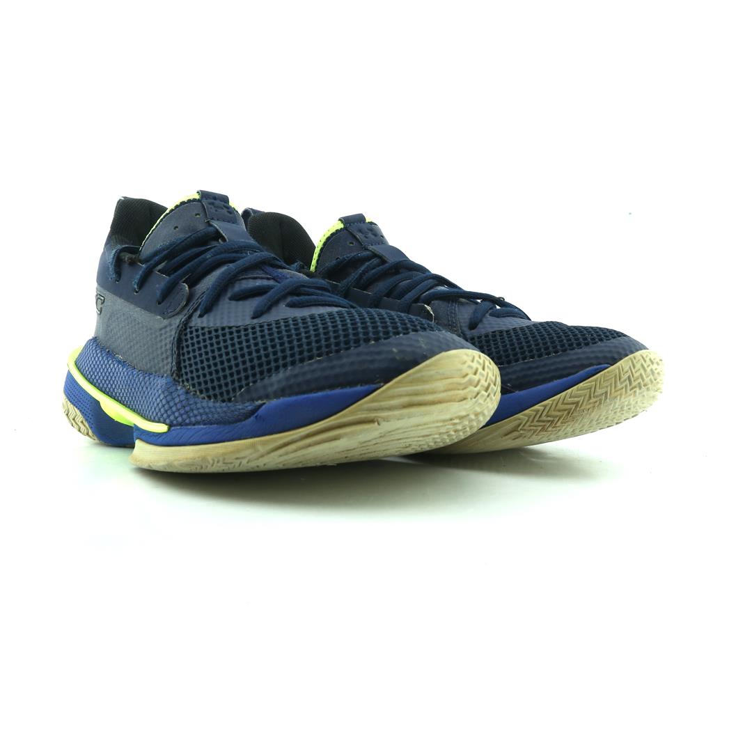 CURRY 7 BIG