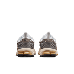 Big Kids' Nike Vomero 5 "Metallic Pewter"