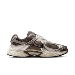 Men's Nike V5 RNR "Cave Stone"