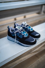 Mens Karhu Fusion 2.0 (Jet Black/Lagoon)