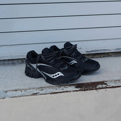 Mens Saucony ProGrid V2 (Black/Silver)