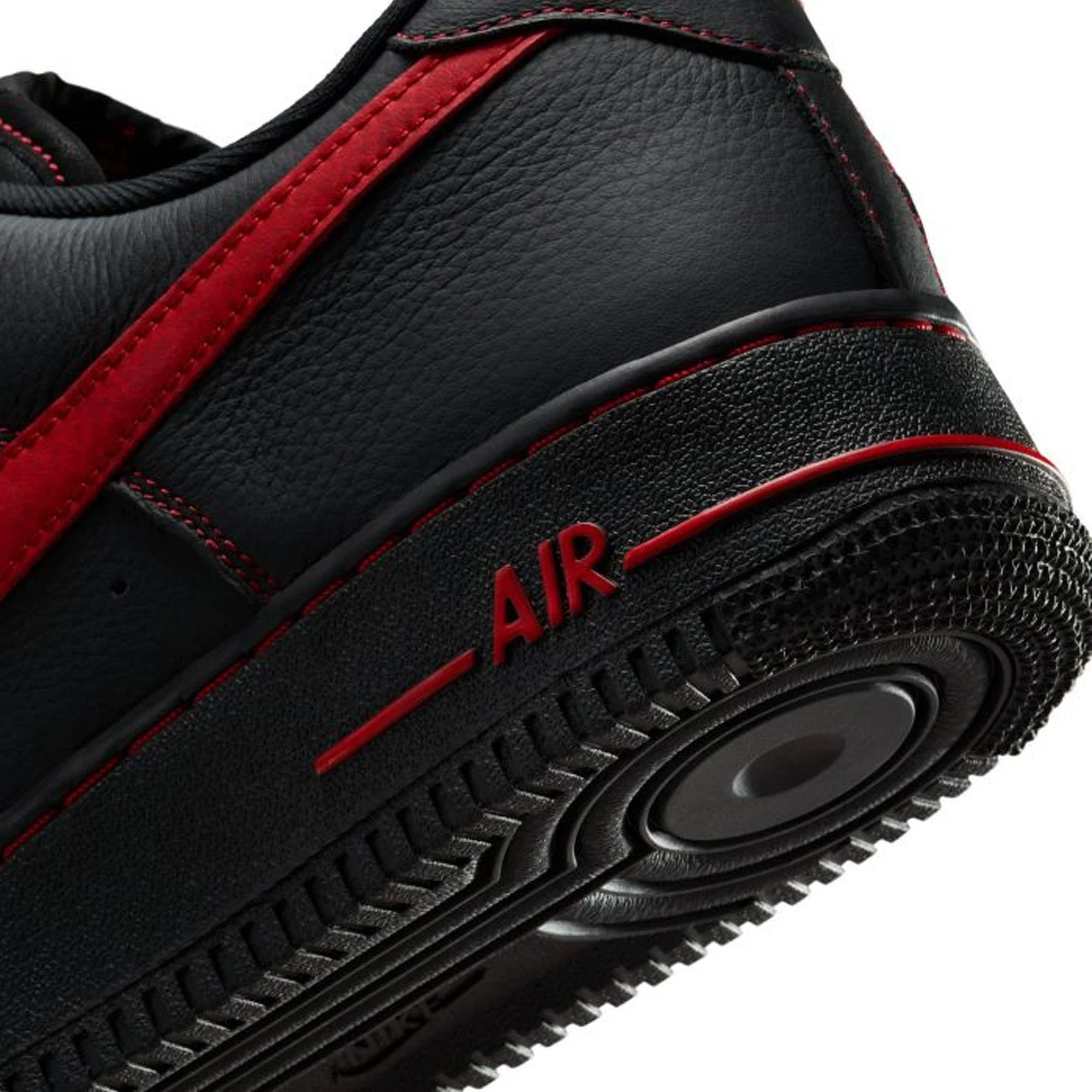 Air Force 1 Low '07 LV8 'Bred' (2025)