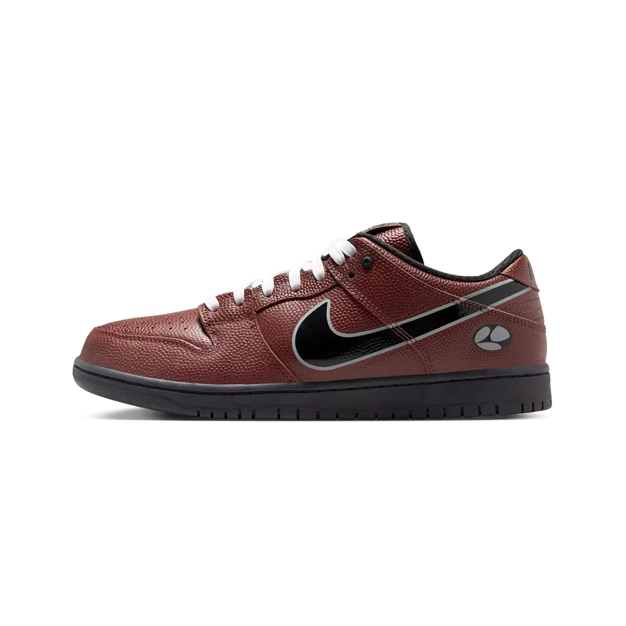 SB Dunk Low 'Limosine Skateboards' (2025)