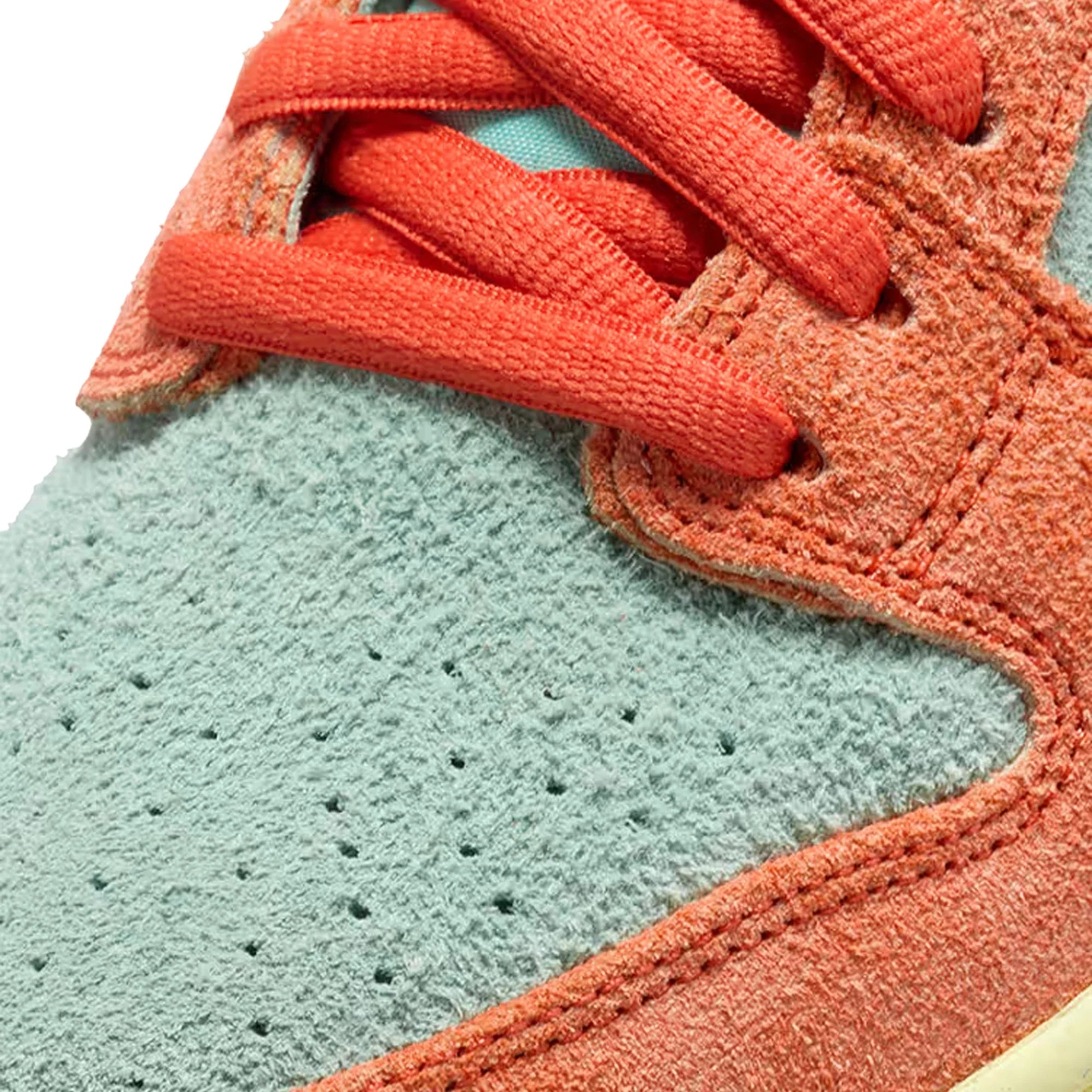 SB Dunk Low 'Orange Emerald Rise' (2023)