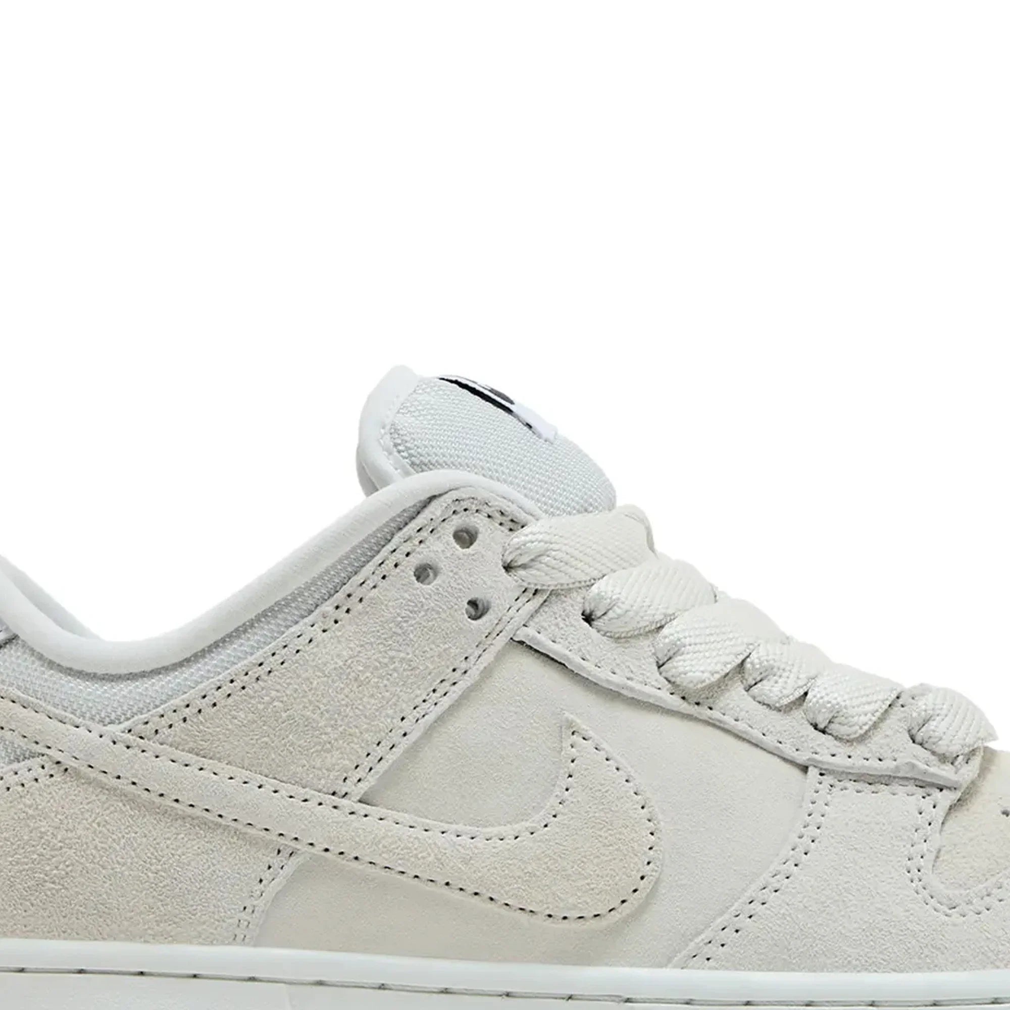 SB Dunk Low Pro B 'Pale Ivory' (2025)