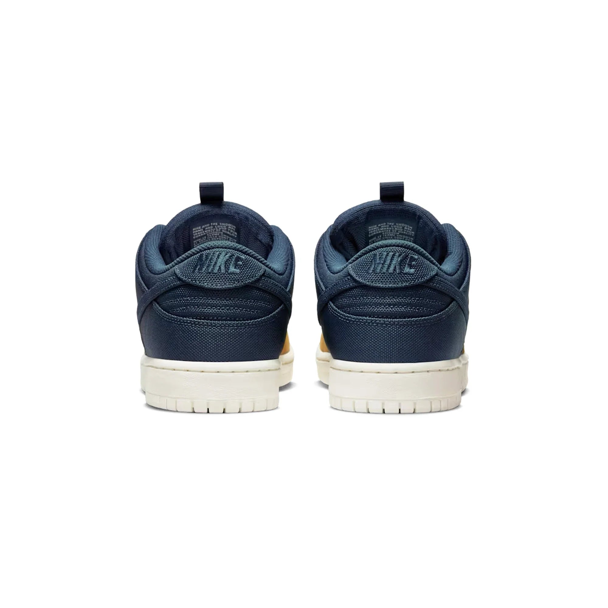 SB Dunk Low Pro PRM '90s Backpack' (2023)