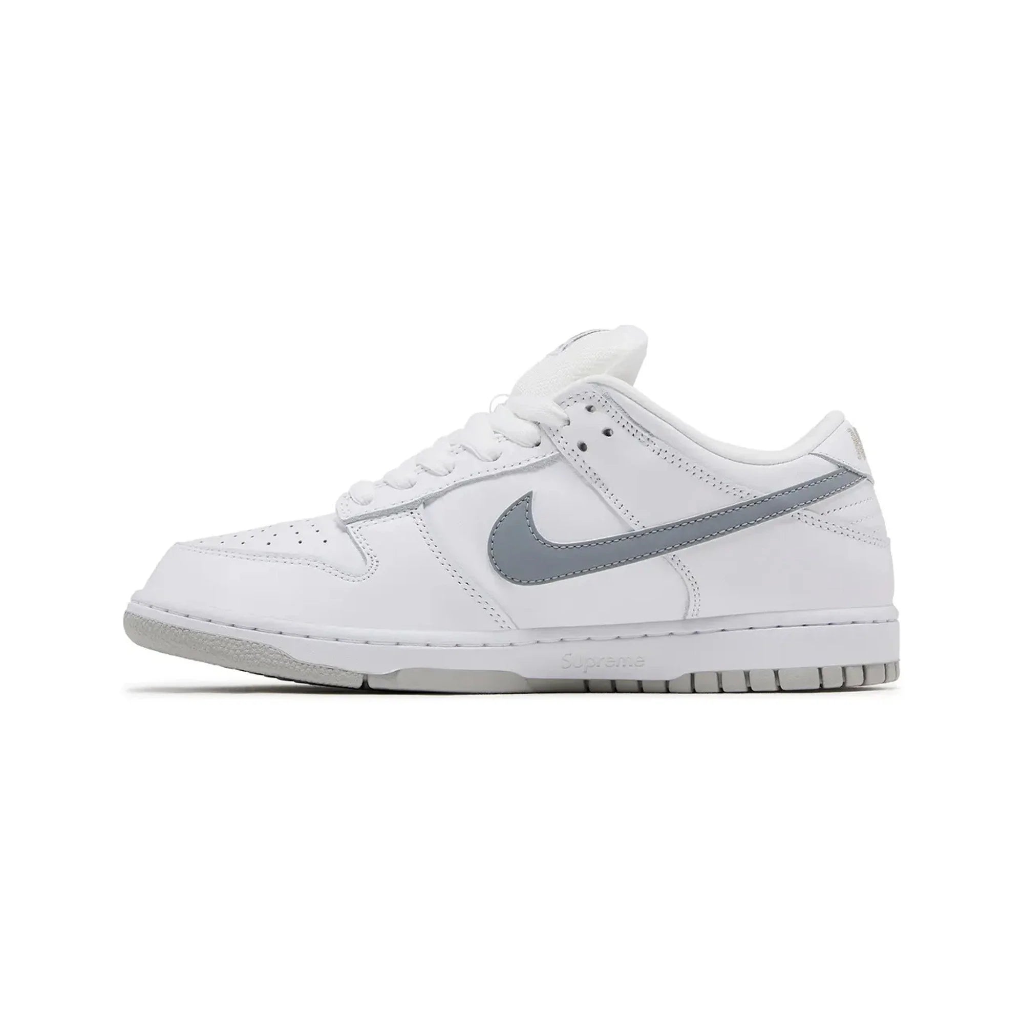 SB Dunk Low Supreme 94 'White Metallic Silver' (2025)