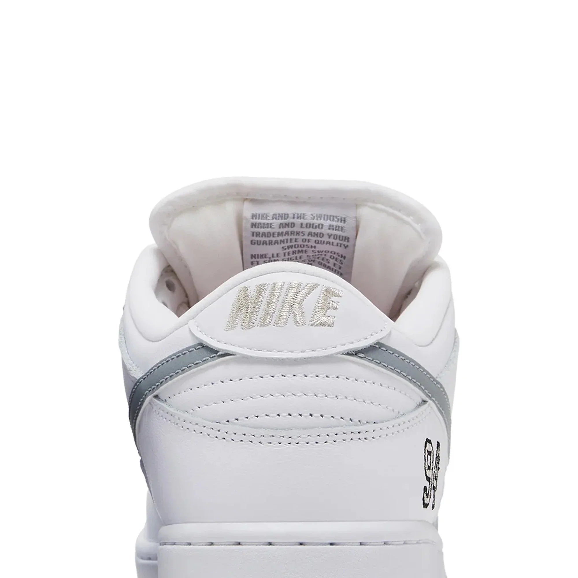 SB Dunk Low Supreme 94 'White Metallic Silver' (2025)