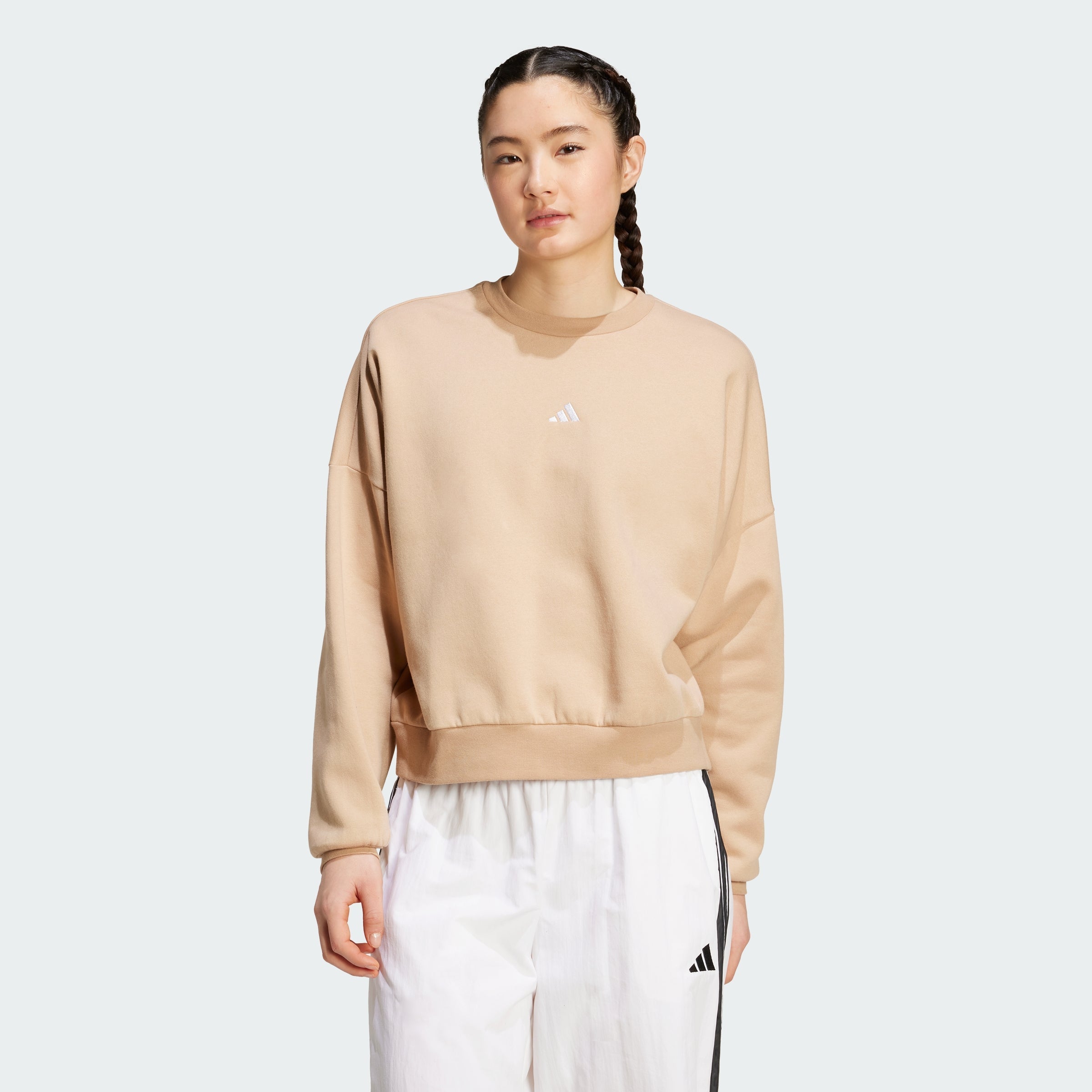 Women's Essentials Small Logo Feelcozy Sweatshirt